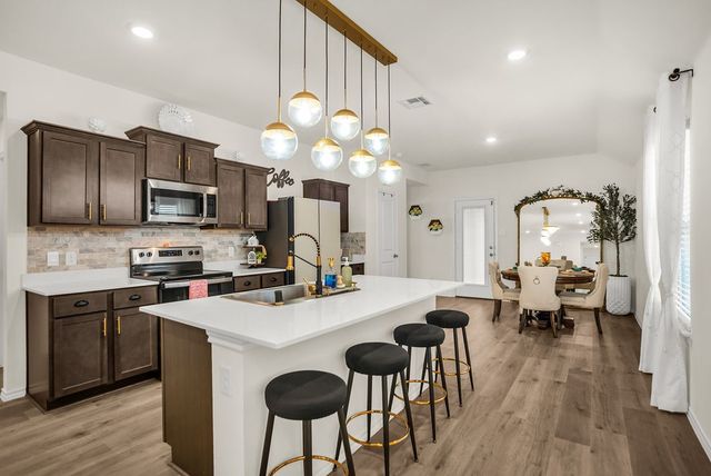 608 Daybreak Lane, Lavon, TX 75166