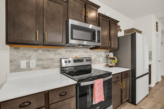 608 Daybreak Lane, Lavon, TX 75166