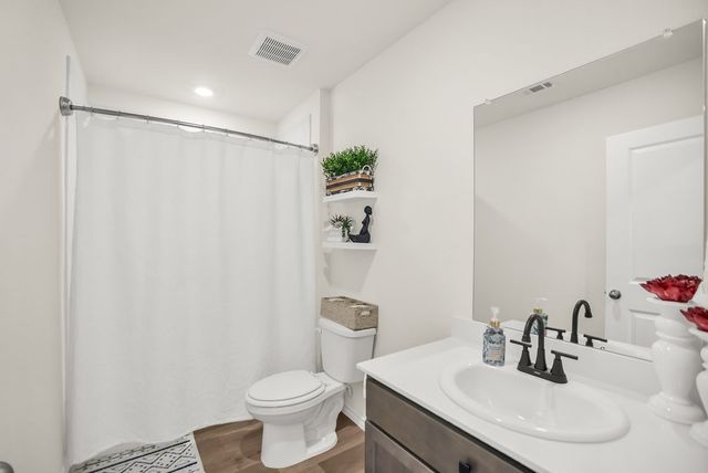 608 Daybreak Lane, Lavon, TX 75166