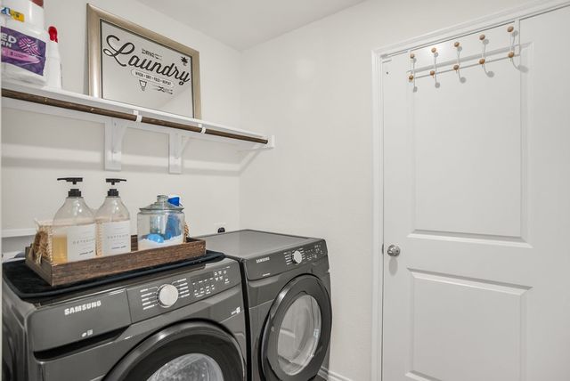 608 Daybreak Lane, Lavon, TX 75166