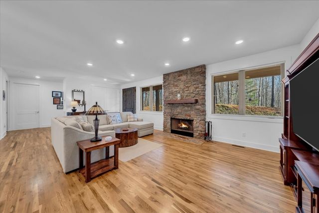 414 Watercolor Dr, Sparta, TN 38583