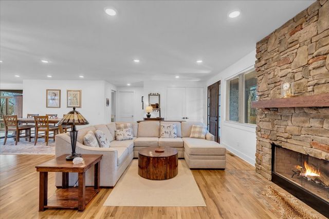 414 Watercolor Dr, Sparta, TN 38583