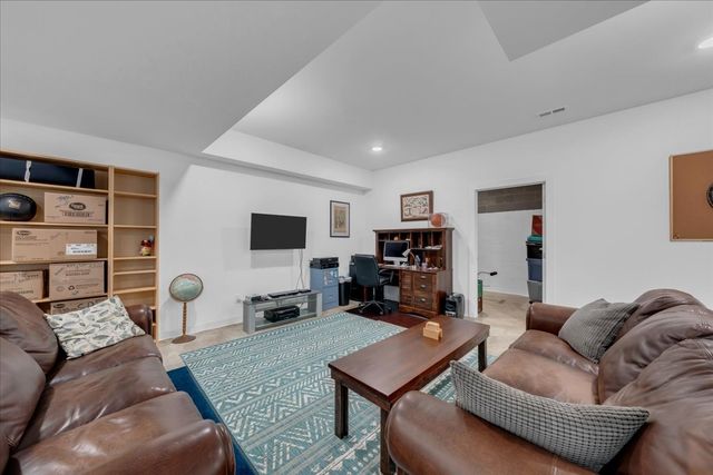 414 Watercolor Dr, Sparta, TN 38583