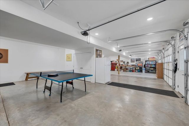 414 Watercolor Dr, Sparta, TN 38583