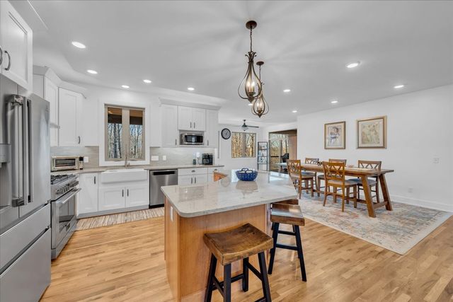 414 Watercolor Dr, Sparta, TN 38583