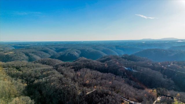 414 Watercolor Dr, Sparta, TN 38583