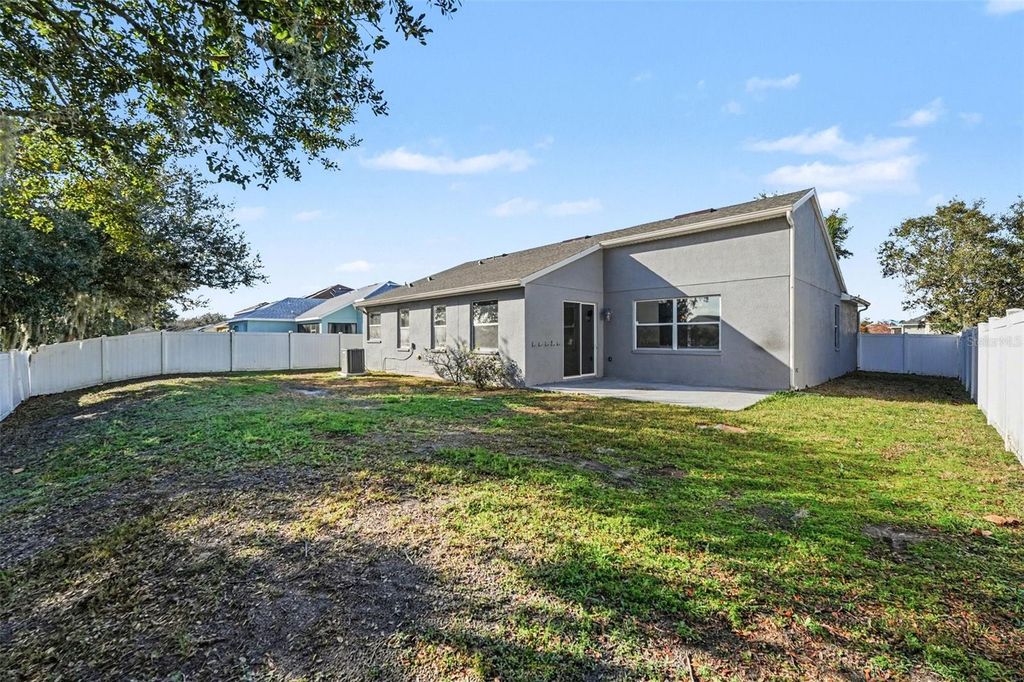 Image 26 of property listing at 3120 STONINGTON RUN, Kissimmee, FL 34746