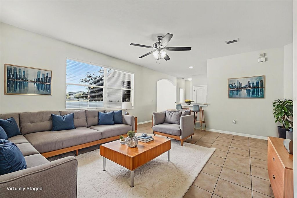 Image 4 of property listing at 3120 STONINGTON RUN, Kissimmee, FL 34746