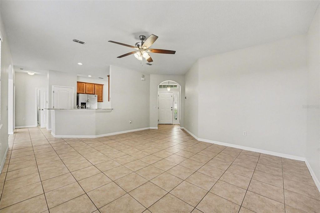 Image 6 of property listing at 3120 STONINGTON RUN, Kissimmee, FL 34746