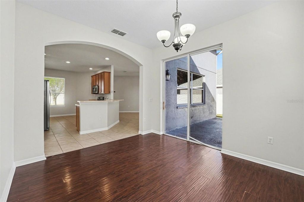 Image 9 of property listing at 3120 STONINGTON RUN, Kissimmee, FL 34746