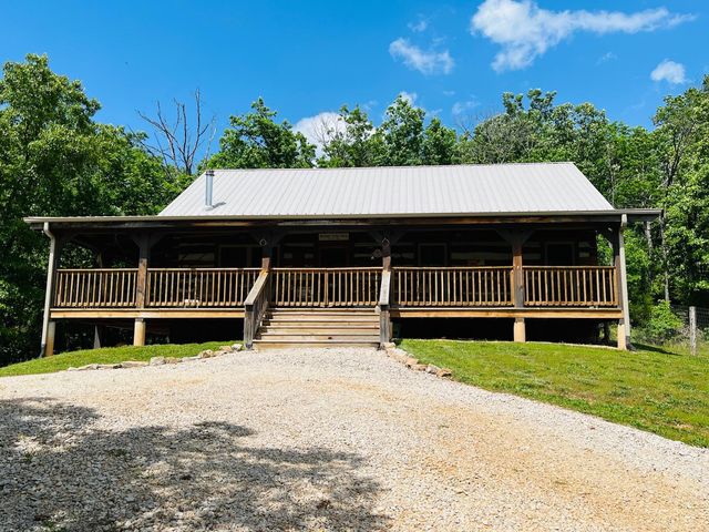 16646 County Road 423, Eminence, MO 65466