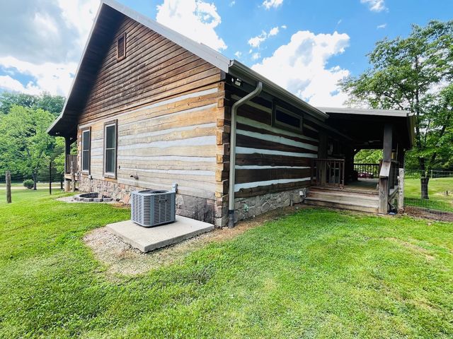 16646 County Road 423, Eminence, MO 65466