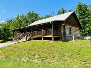 16646 County Road 423, Eminence, MO 65466