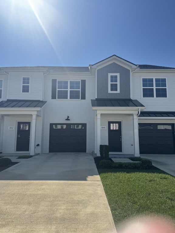 1840 Bethpage Dr, Murfreesboro, TN 37127