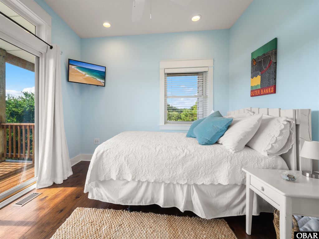 Image 12 of property listing at 2215 Sandpiper Road Lot #20, Corolla, NC 27927