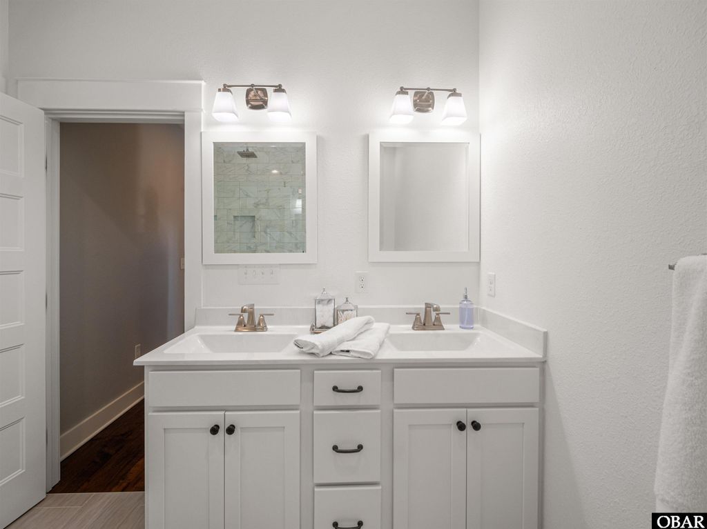 Image 19 of property listing at 2215 Sandpiper Road Lot #20, Corolla, NC 27927