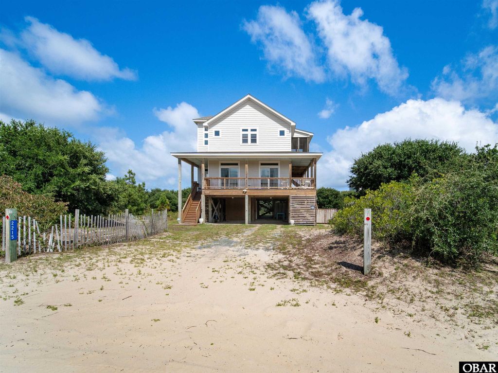 Image 4 of property listing at 2215 Sandpiper Road Lot #20, Corolla, NC 27927