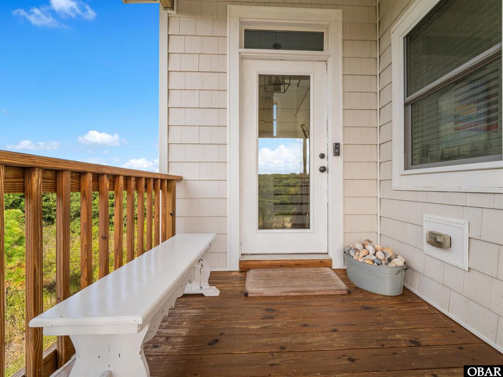 Image 8 of property listing at 2215 Sandpiper Road Lot #20, Corolla, NC 27927