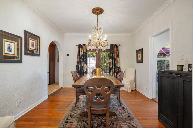 137 Edgewood Drive, West Palm Beach, FL 33405