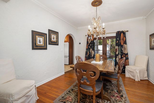 137 Edgewood Drive, West Palm Beach, FL 33405