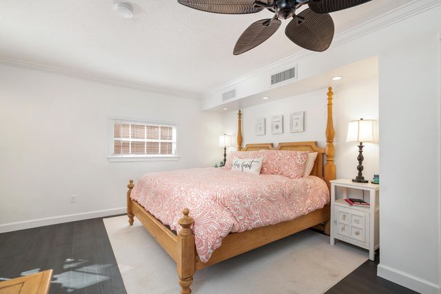 137 Edgewood Drive, West Palm Beach, FL 33405