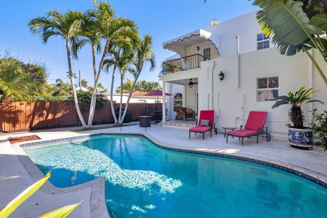 137 Edgewood Drive, West Palm Beach, FL 33405