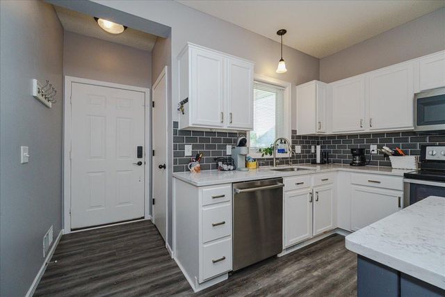20591 Keystone Avenue, Lakeville, MN 55044