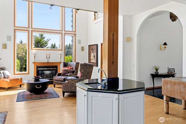 12540 123rd Avenue SE, Rainier, WA 98576