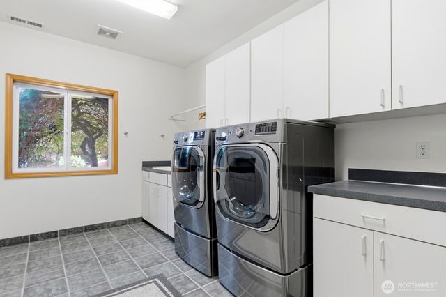 12540 123rd Avenue SE, Rainier, WA 98576