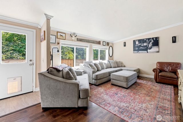 12540 123rd Avenue SE, Rainier, WA 98576