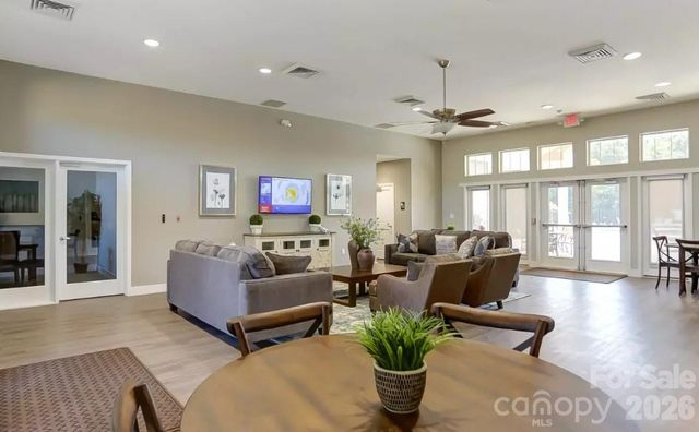 1312 Knob Creek Drive, Gastonia, NC 28054