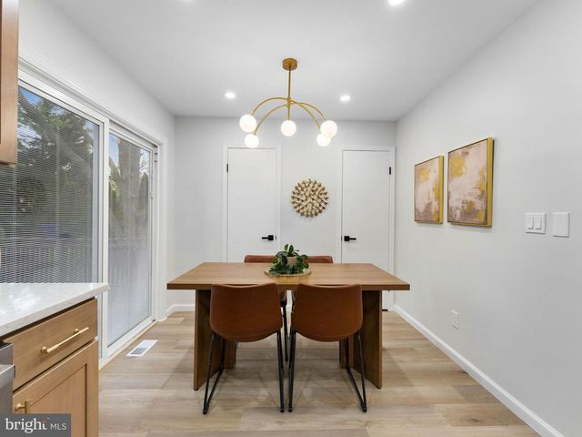 17 CARTY DR, Bordentown, NJ 08505