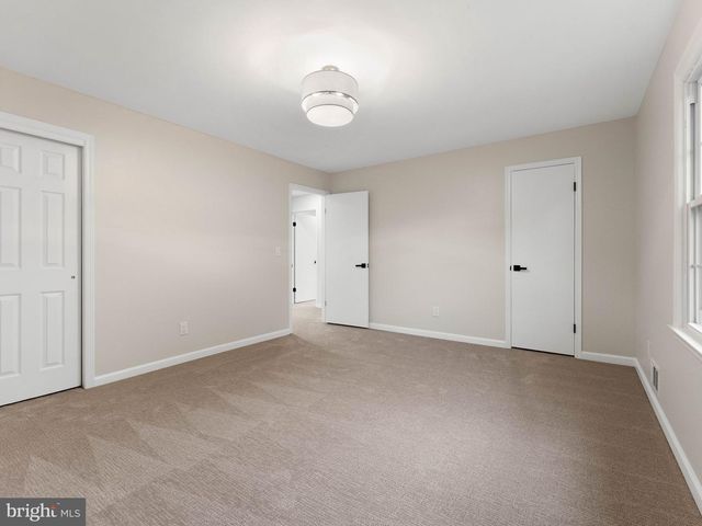 17 CARTY DR, Bordentown, NJ 08505