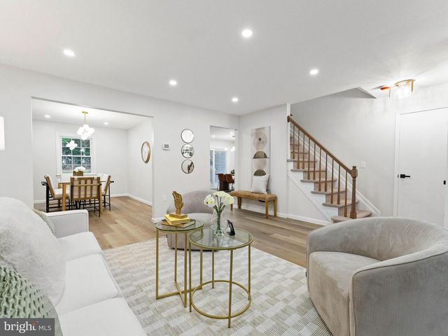 17 CARTY DR, Bordentown, NJ 08505