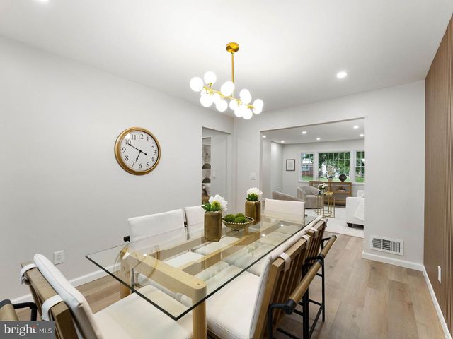 17 CARTY DR, Bordentown, NJ 08505