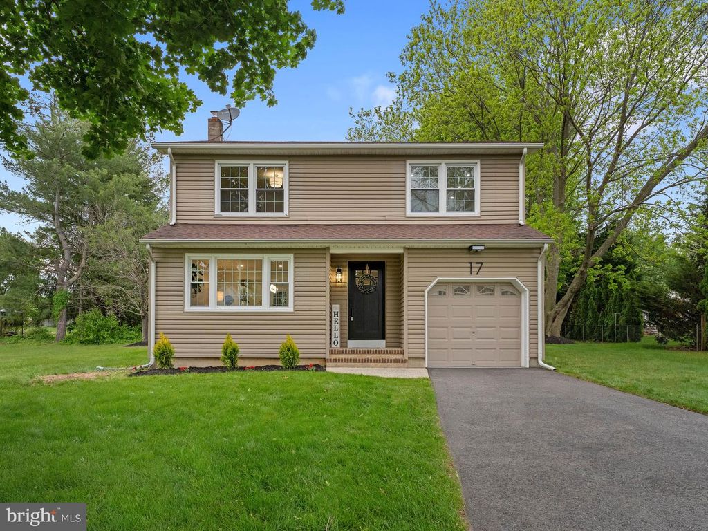 17 CARTY DR, Bordentown, NJ 08505