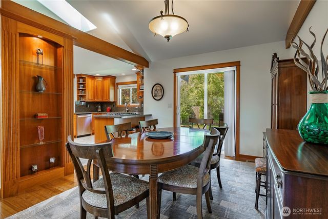 8255 Snohomish Road, Blaine, WA 98230