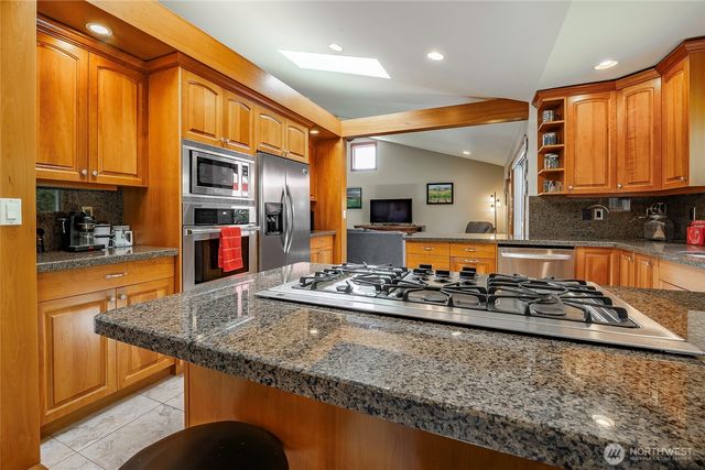 8255 Snohomish Road, Blaine, WA 98230