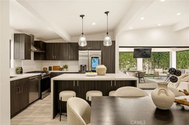 5741 Ostrom, Encino, CA 91316