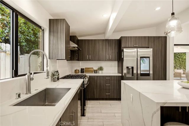 5741 Ostrom, Encino, CA 91316