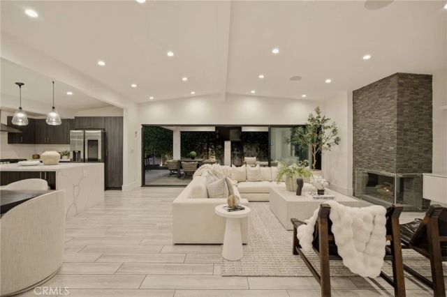5741 Ostrom, Encino, CA 91316