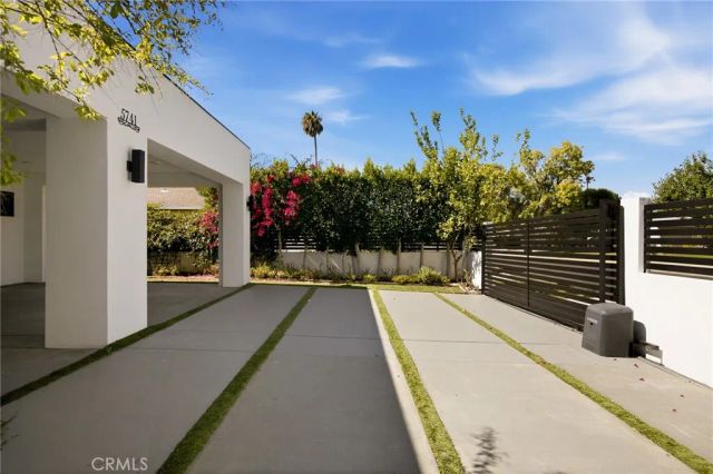 5741 Ostrom, Encino, CA 91316
