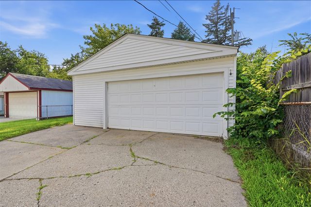 20435 Norborne, Redford, MI 48240