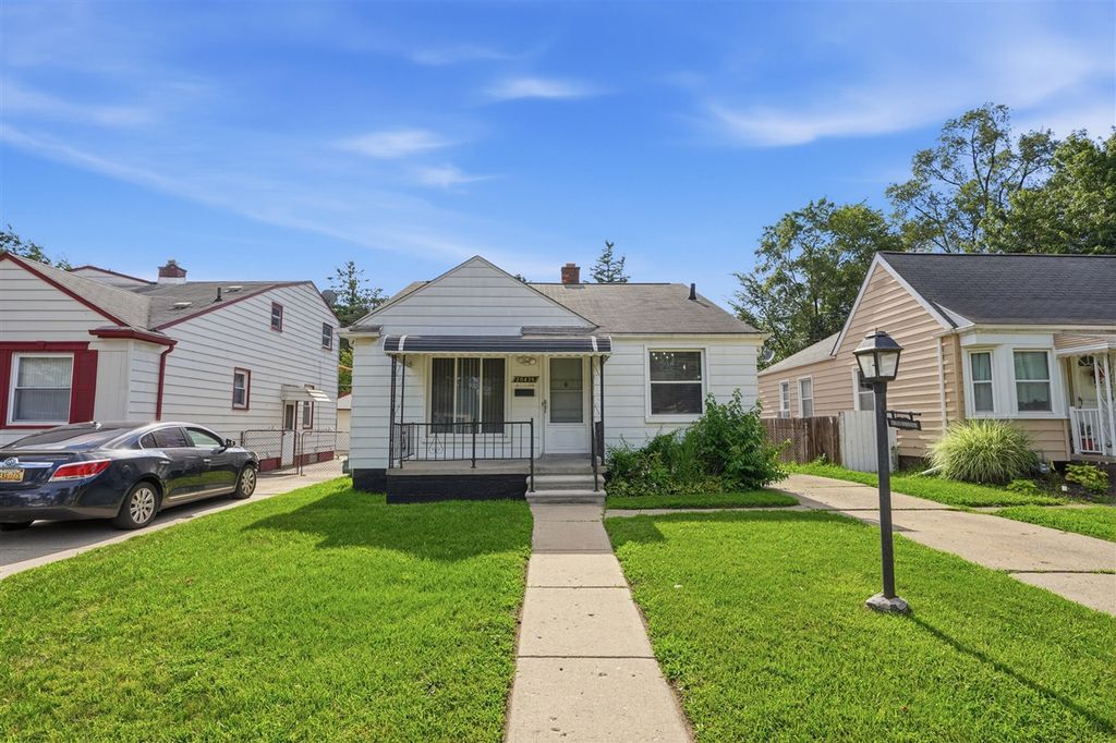 20435 Norborne, Redford, MI 48240
