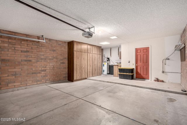 731 W Rio Moctezuma, Green Valley, AZ 85614