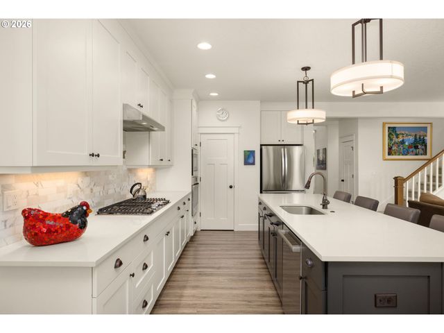12357 HAMPTON Dr, Oregon City, OR 97045