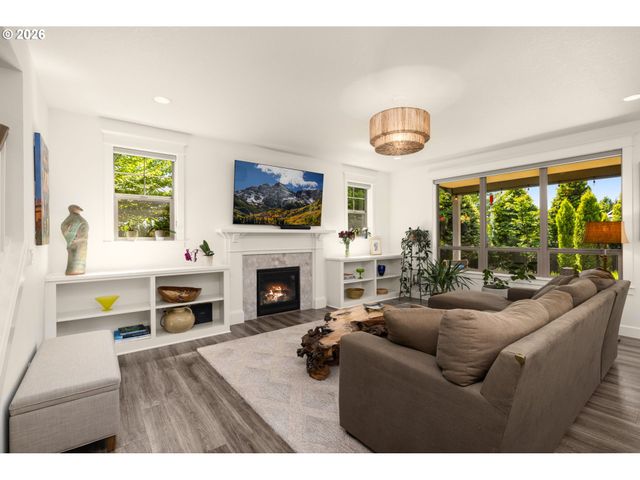 12357 HAMPTON Dr, Oregon City, OR 97045