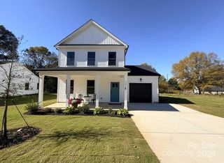 205 Queens Court, Gastonia, NC 28052