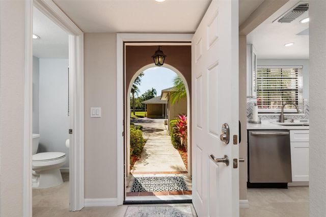 2480 PELICAN COURT 103R, Clearwater, FL 33762