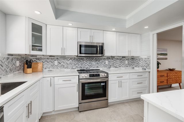 2480 PELICAN COURT 103R, Clearwater, FL 33762